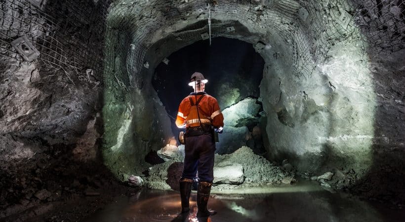 La minera Fresnillo eleva sus perspectivas para el oro en 2023 al mejorar  las leyes y los volúmenes - Clúster Minero de Sonora